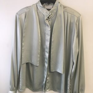 JH Collectible blouse